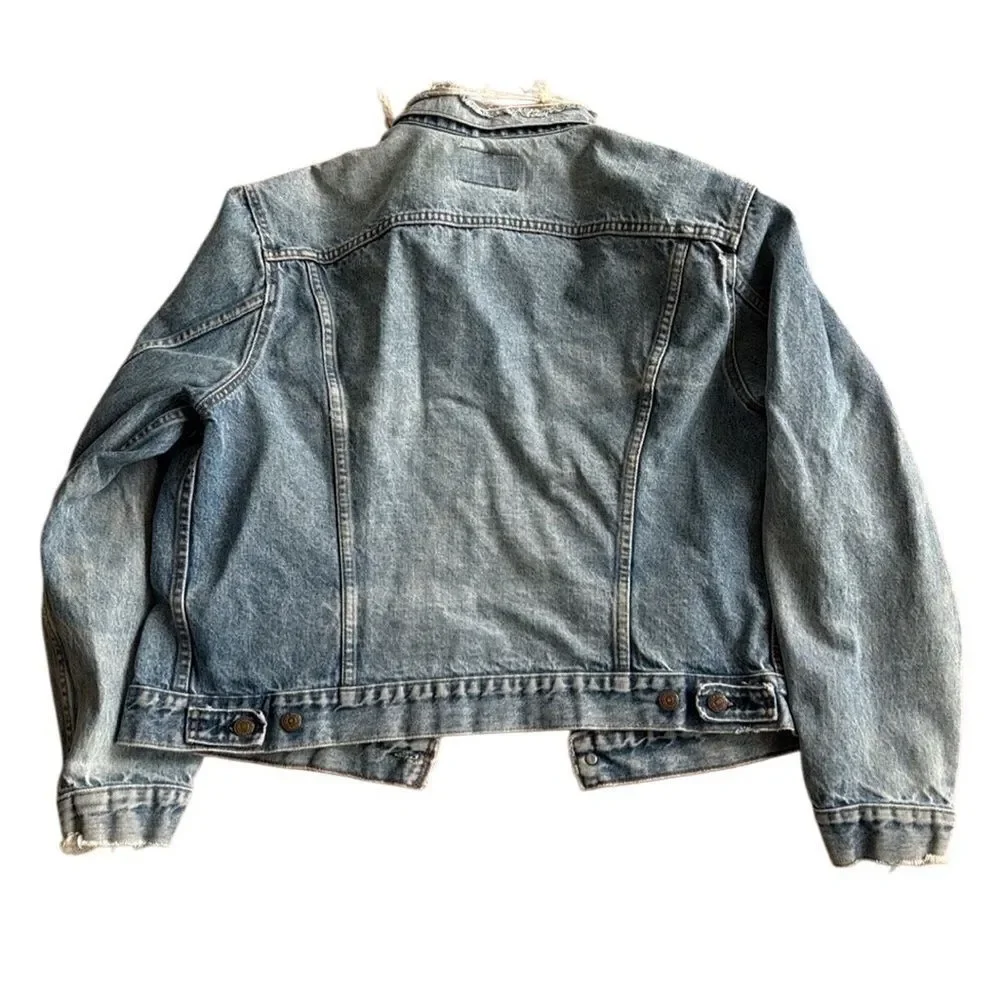80s Vintage Levi Trucker III 70506 0217 Denim Jacket medium made in the USA
